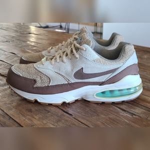 2004 Nike Air Burst Premium Crepe